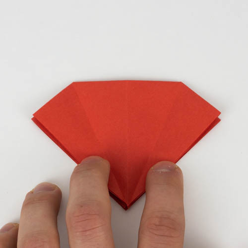 Origami Kranich falten Anleitung - Ecken wurden wieder zurück gefaltet.